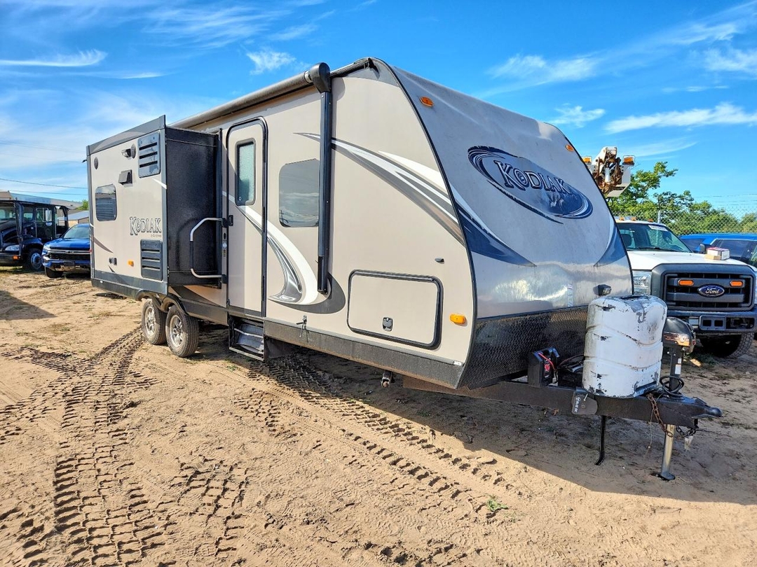 منظر 2013 DUTCHMEN KODIAK CAMPER، زاوية 1