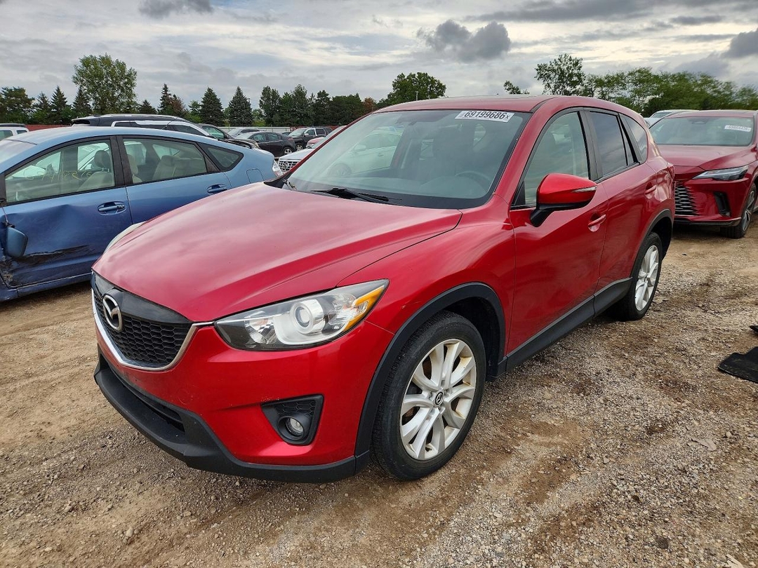 Vista de 2015 MAZDA CX-5 GT, ángulo 1