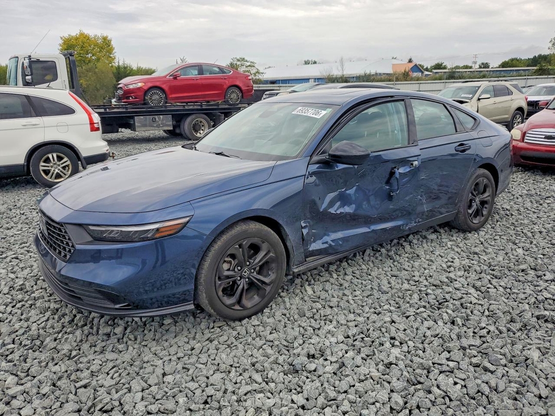 Vue de 2025 HONDA ACCORD SE, angle 1
