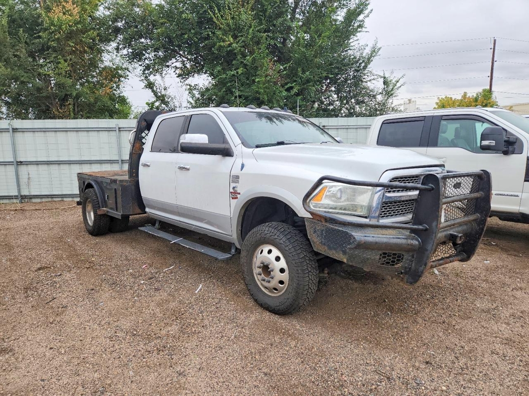 Vue de 2013 RAM 3500, angle 1