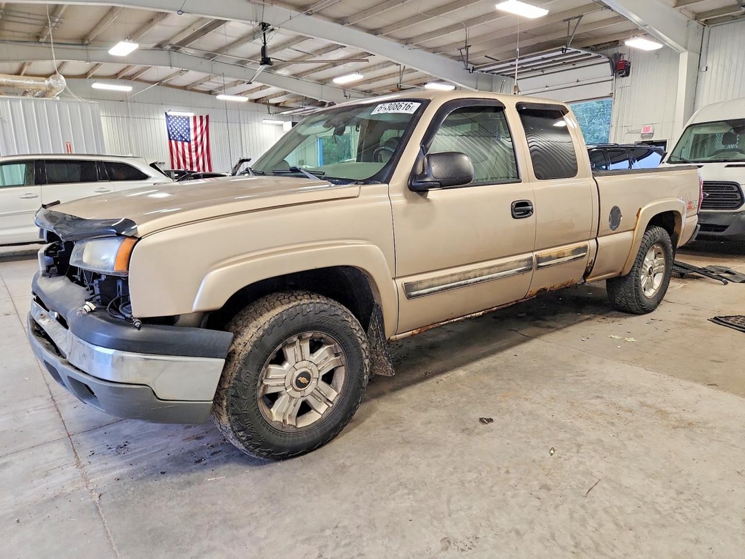 منظر 2005 CHEVROLET SILVERADO K1500، زاوية 1