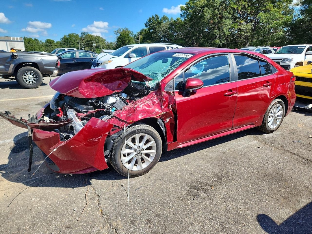 Vista de 2022 TOYOTA COROLLA LE, ángulo 1