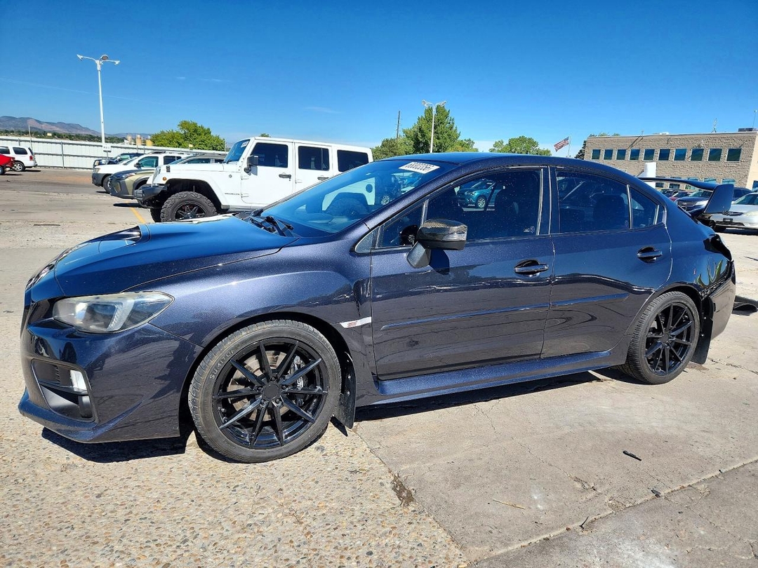 Vista de 2015 SUBARU WRX STI, ángulo 1