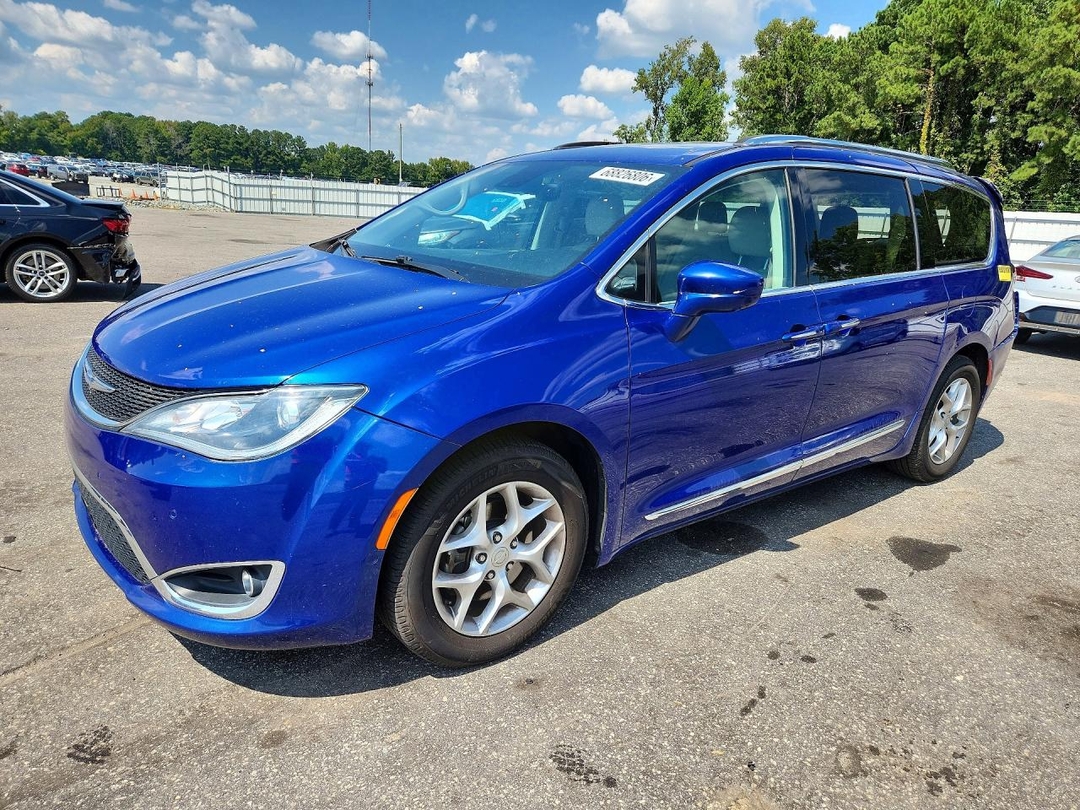 Vista de 2019 CHRYSLER PACIFICA TOURING L PLUS, ángulo 1