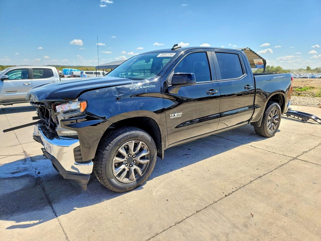 Vue de 2019 CHEVROLET SILVERADO C1500 LT, angle 1