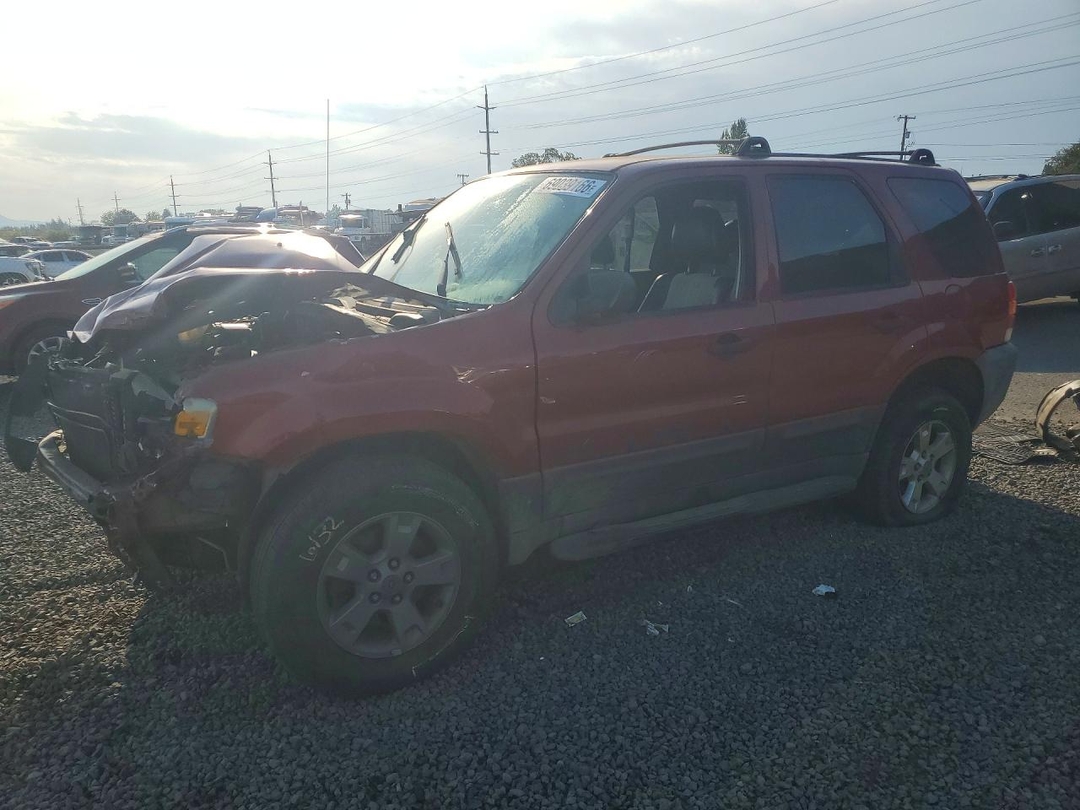 منظر 2005 FORD ESCAPE XLT، زاوية 1