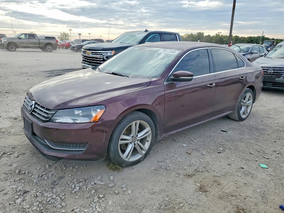 Vedere 2014 VOLKSWAGEN PASSAT SE, unghi 1