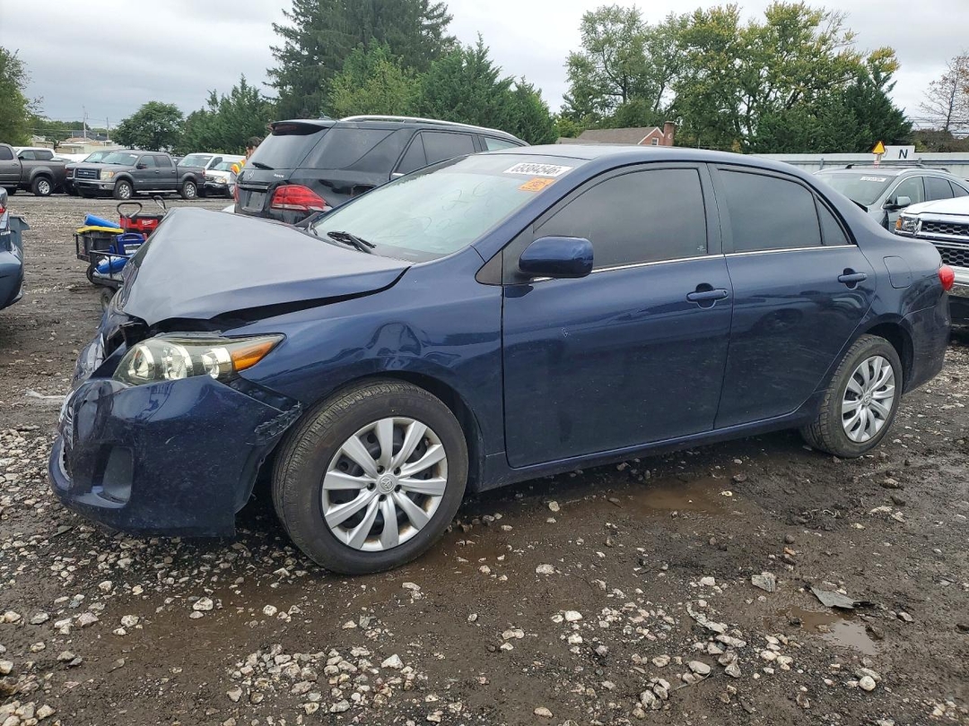 Vedere 2013 TOYOTA COROLLA LE, unghi 1
