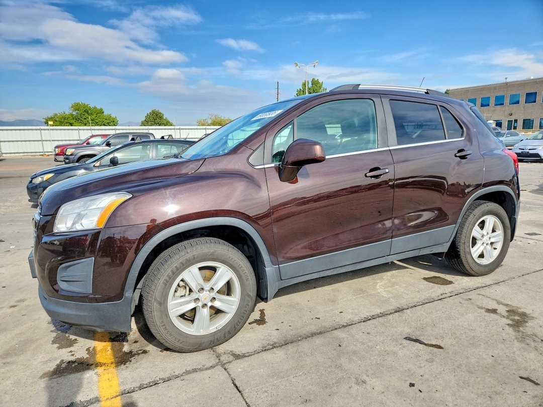منظر 2016 CHEVROLET TRAX 1LT، زاوية 1