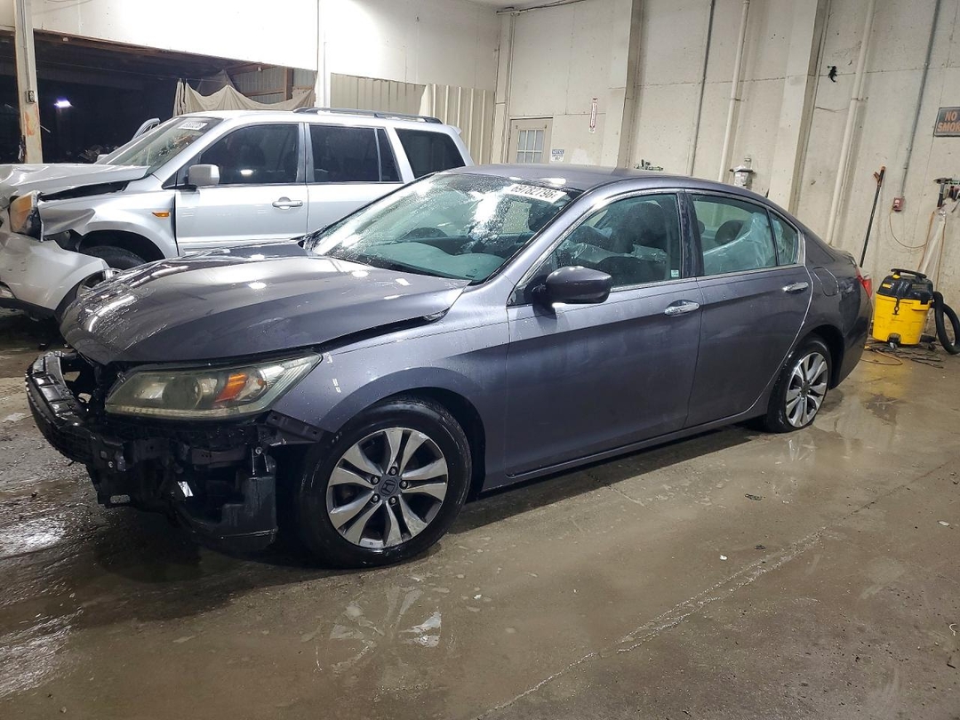 Вид 2014 HONDA ACCORD LX, угол 1