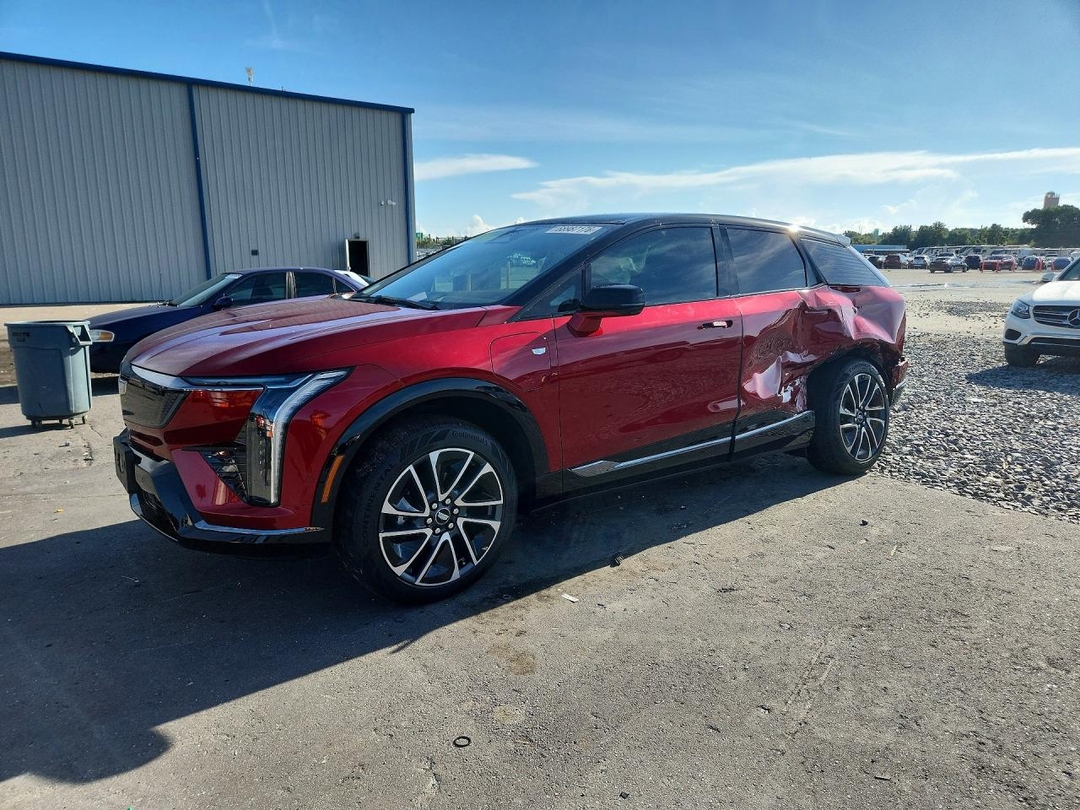 Vista de 2026 CADILLAC OPTIQ SPORT, ángulo 1