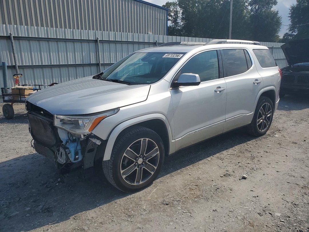Вид 2017 GMC ACADIA DENALI, угол 1