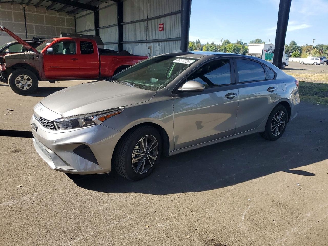 Вид 2024 KIA FORTE LXS, угол 1