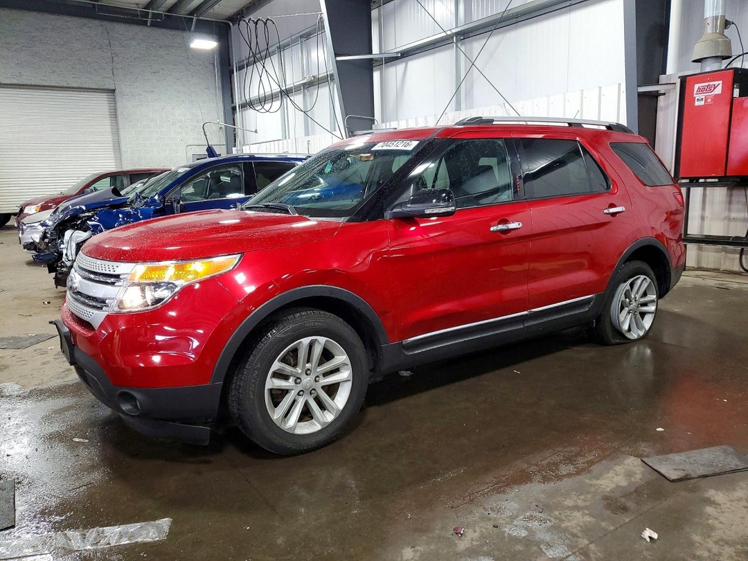 Vue de 2012 FORD EXPLORER XLT, angle 1