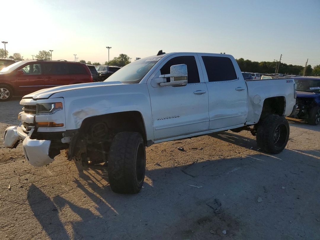 Vedere 2017 CHEVROLET SILVERADO K1500 LT, unghi 1