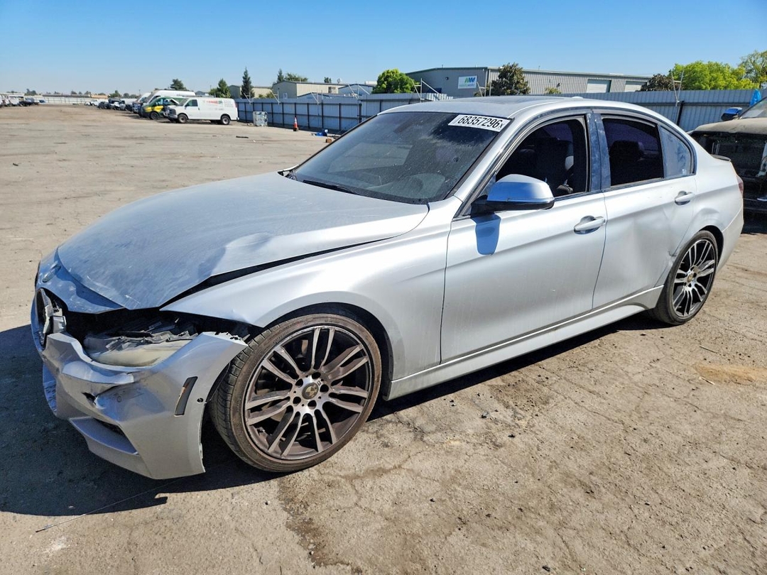 Vedere 2015 BMW 335 I, unghi 1