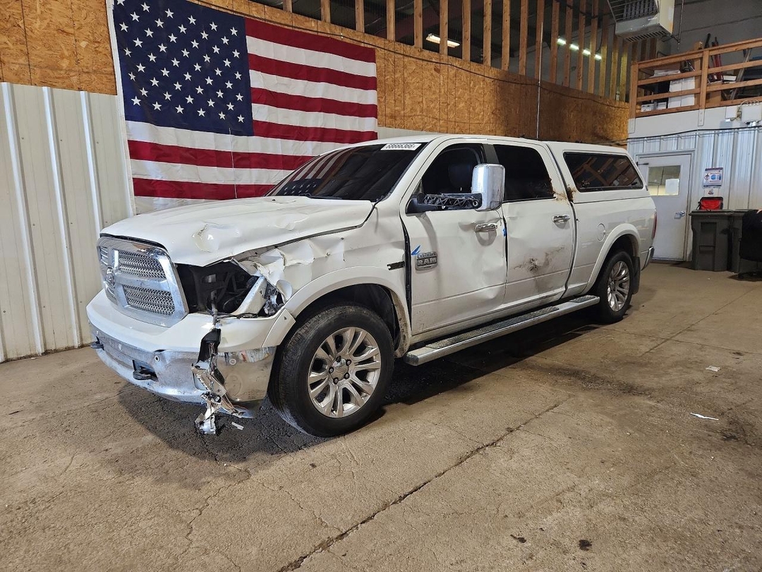 Vista de 2016 RAM 1500 LONGHORN, ángulo 1