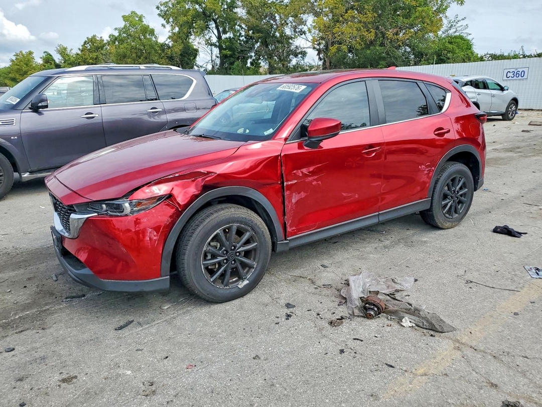 منظر 2022 MAZDA CX-5 PREFERRED، زاوية 1