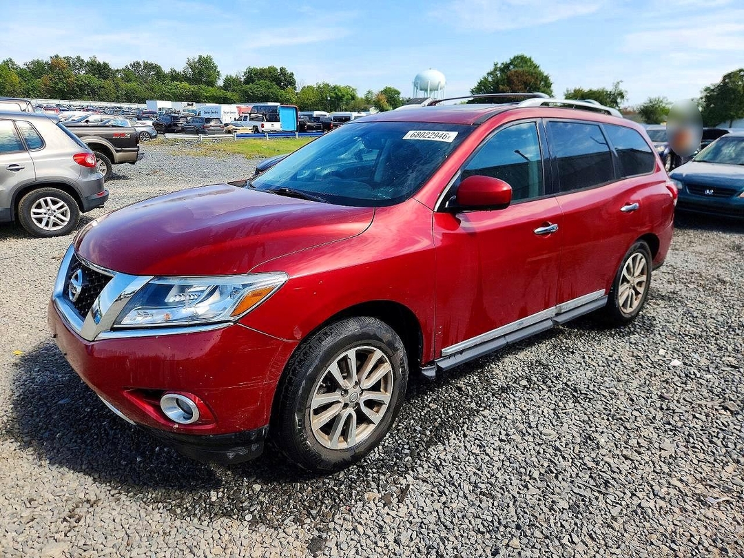 منظر 2014 NISSAN PATHFINDER SL، زاوية 1