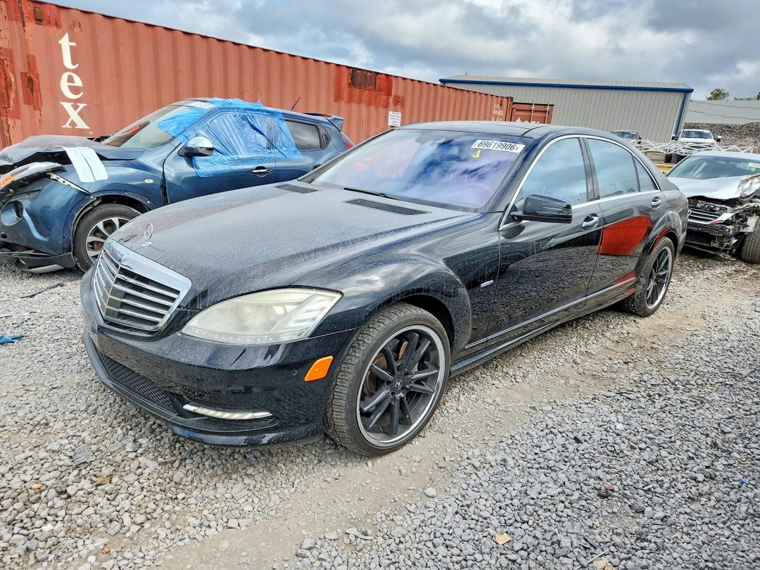 Vue de 2012 MERCEDES-BENZ S 550 4MATIC, angle 1