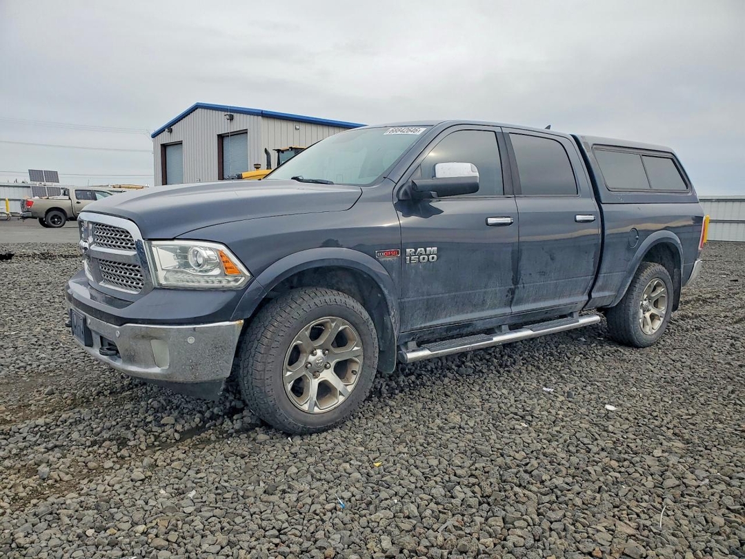 منظر 2016 RAM 1500 LARAMIE، زاوية 1