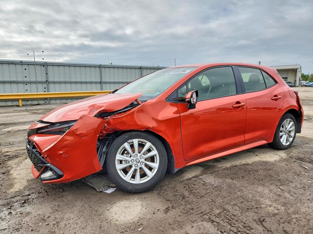 منظر 2024 TOYOTA COROLLA HATCHBACK SE، زاوية 1