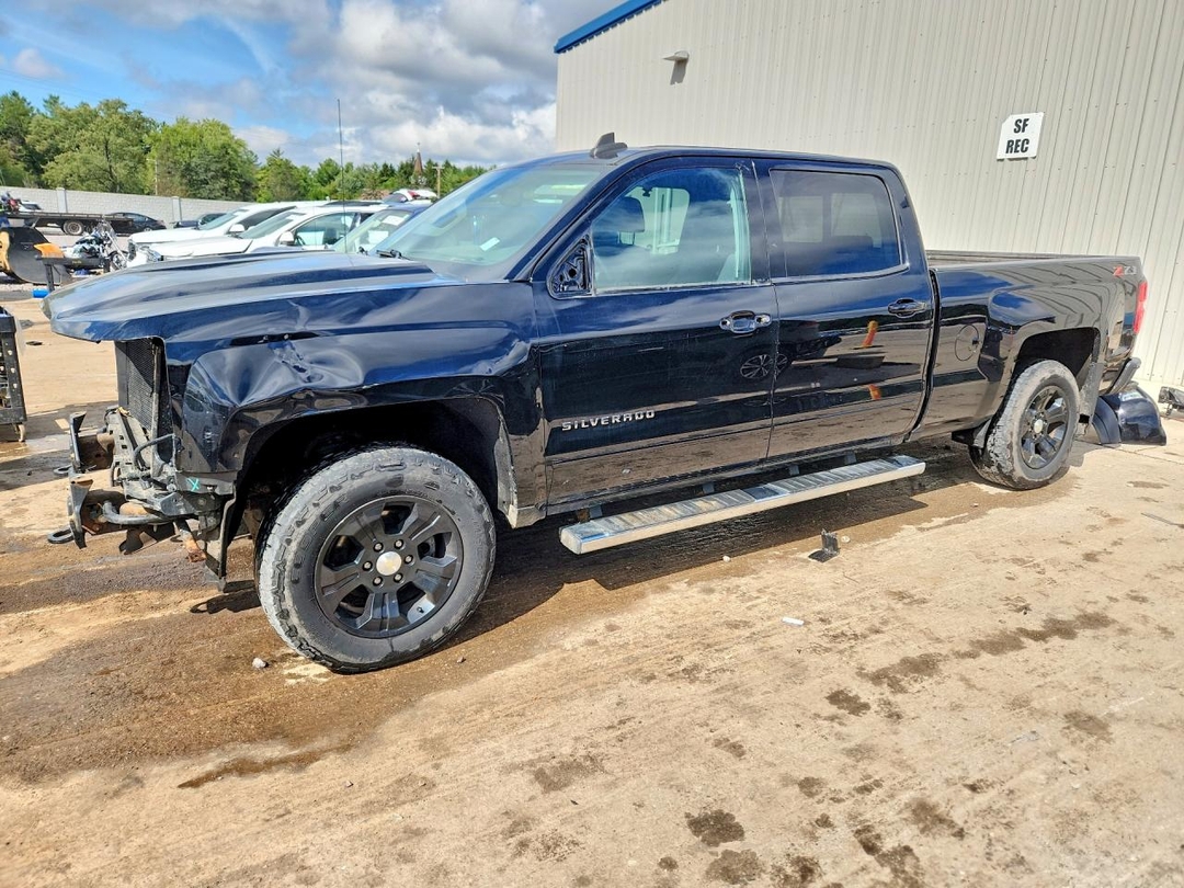 Вид 2018 CHEVROLET SILVERADO K1500 LT, угол 1