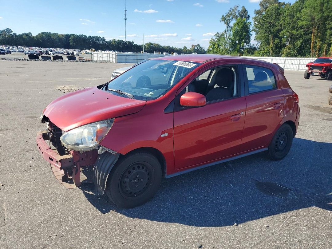 Vue de 2015 MITSUBISHI MIRAGE DE, angle 1