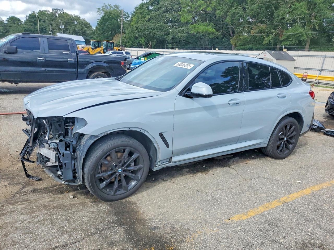 منظر 2024 BMW X4 XDRIVE30I، زاوية 1