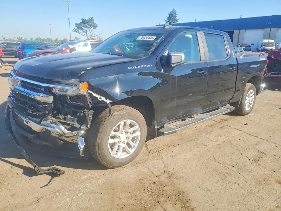 Вид 2022 CHEVROLET SILVERADO K1500 LT-L, угол 1