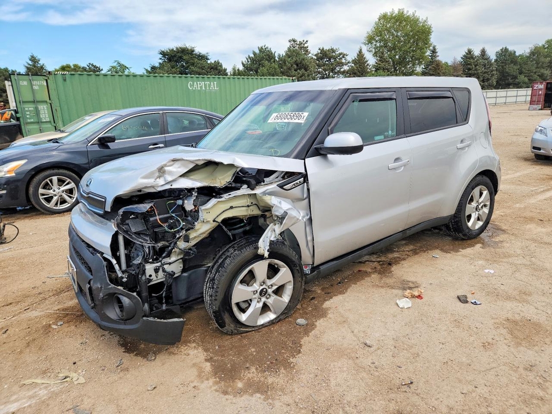 Vue de 2019 KIA SOUL BASE, angle 1
