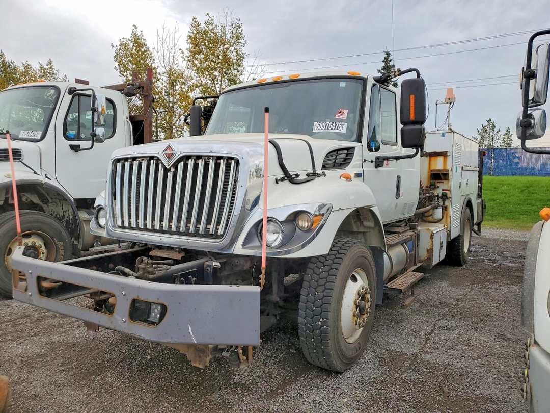 Vue de 2013 INTERNATIONAL 7000 7300, angle 1