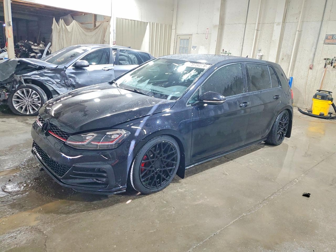 منظر 2018 VOLKSWAGEN GTI S، زاوية 1