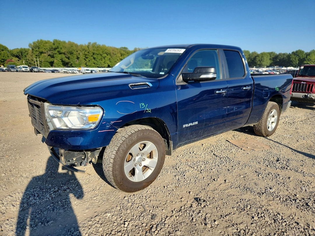 Vue de 2020 RAM 1500 BIG HORN/LONE STAR, angle 1