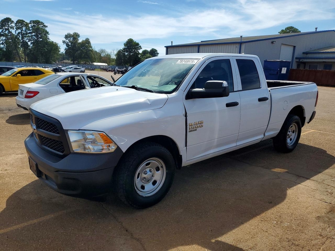 Vue de 2022 RAM 1500 CLASSIC TRADESMAN, angle 1