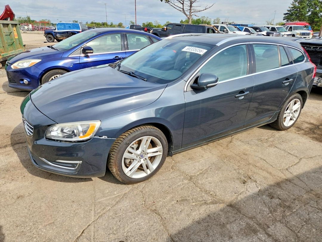 Vedere 2015 VOLVO V60 PLATINUM, unghi 1