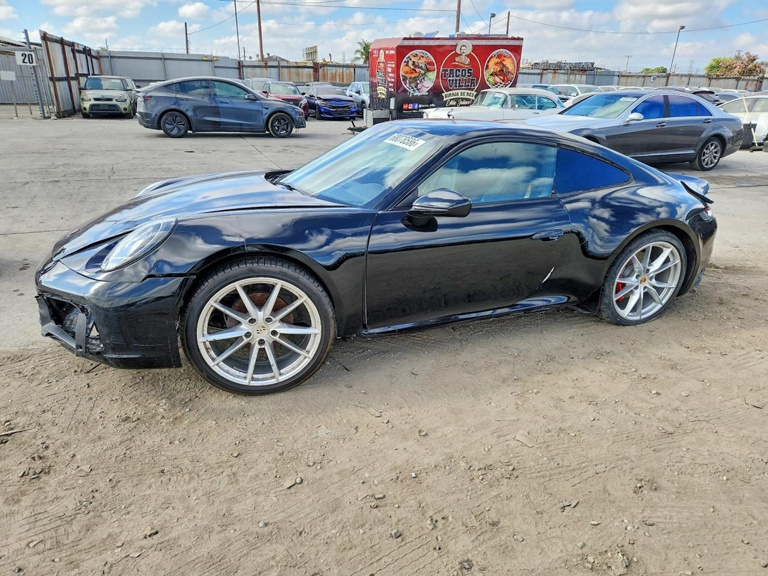 Vue de 2020 PORSCHE 911 CARRERA S, angle 1