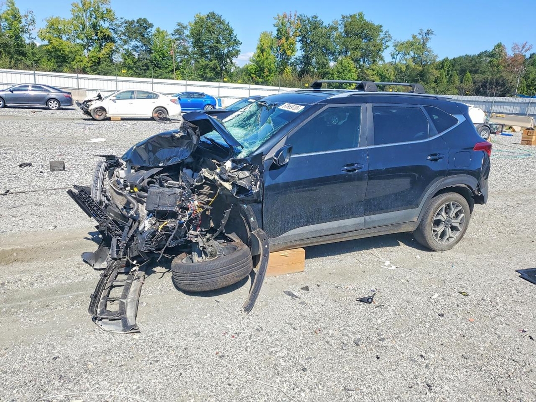 Vue de 2023 KIA SELTOS EX, angle 1