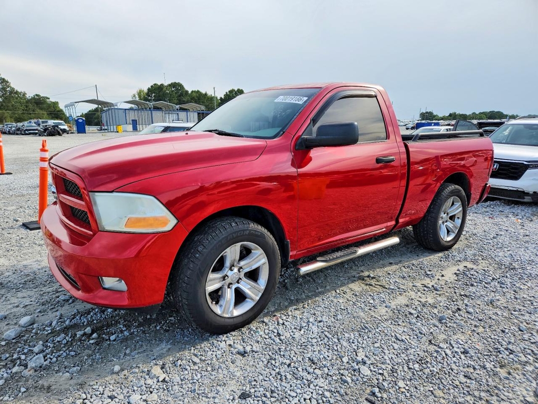 منظر 2011 DODGE RAM 1500، زاوية 1