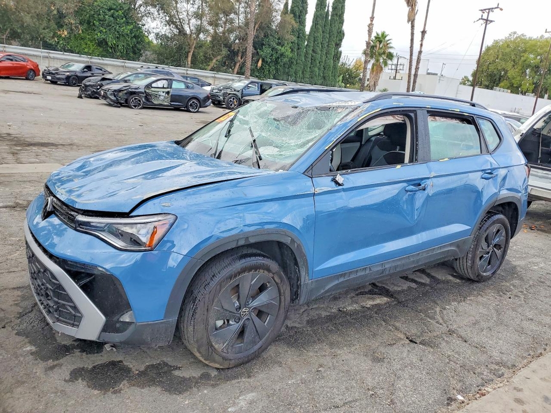 Vista de 2026 VOLKSWAGEN TAOS S, ángulo 1
