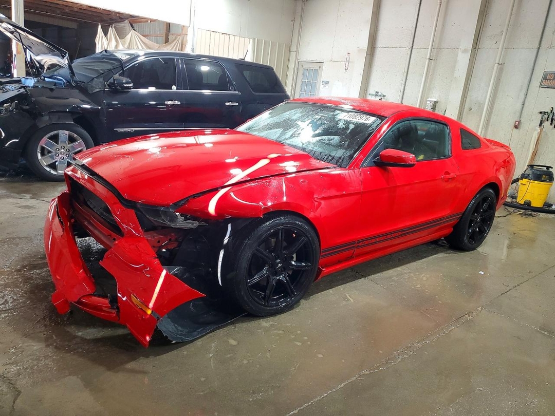 Вид 2014 FORD MUSTANG, угол 1