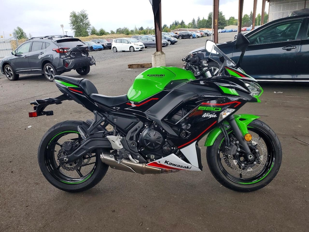 Vista de 2022 KAWASAKI EX650 N, ángulo 1