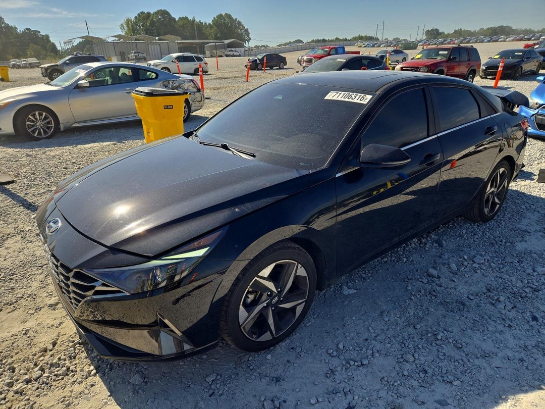 Vue de 2021 HYUNDAI ELANTRA SEL, angle 1