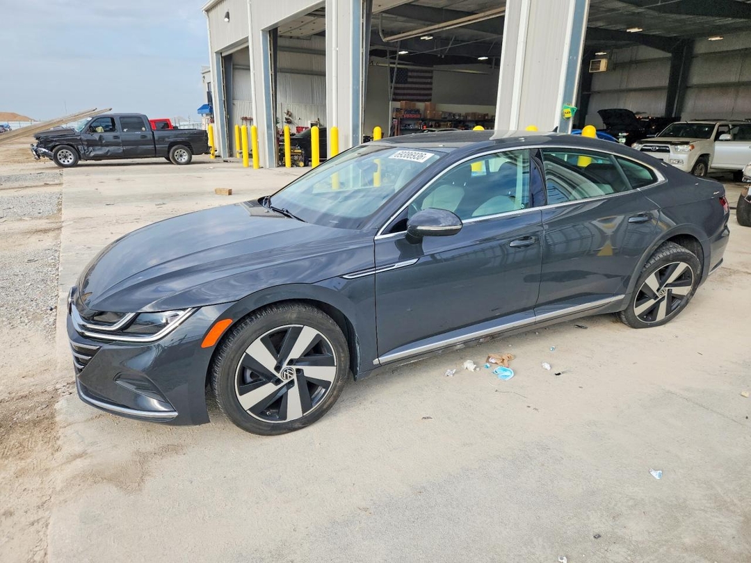 Vedere 2021 VOLKSWAGEN ARTEON SE, unghi 1