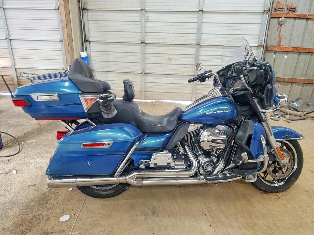 Вид 2014 HARLEY-DAVIDSON FLHTK ELECTRA GLIDE ULTRA LIMITED, угол 1