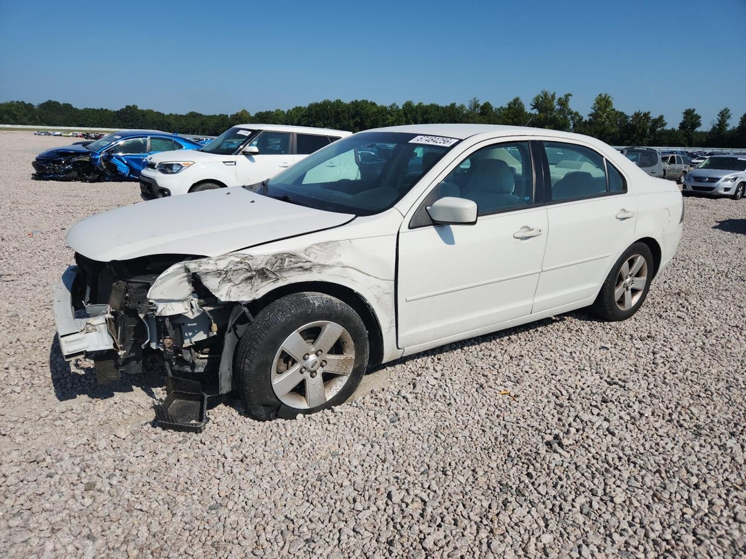 Vue de 2009 FORD FUSION SE, angle 1