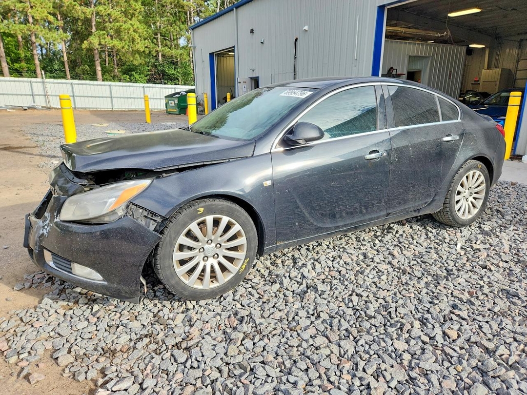 Вид 2011 BUICK REGAL CXL, угол 1