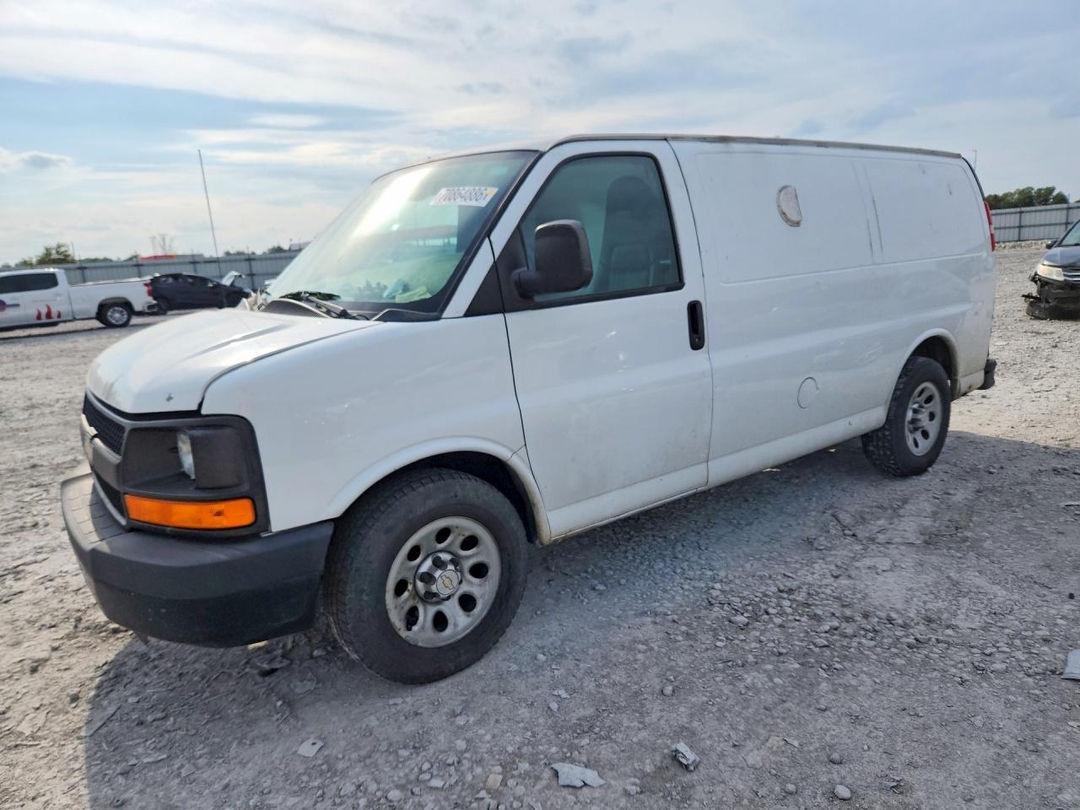 Вид 2012 CHEVROLET EXPRESS G1500 DELIVERY VAN, угол 1