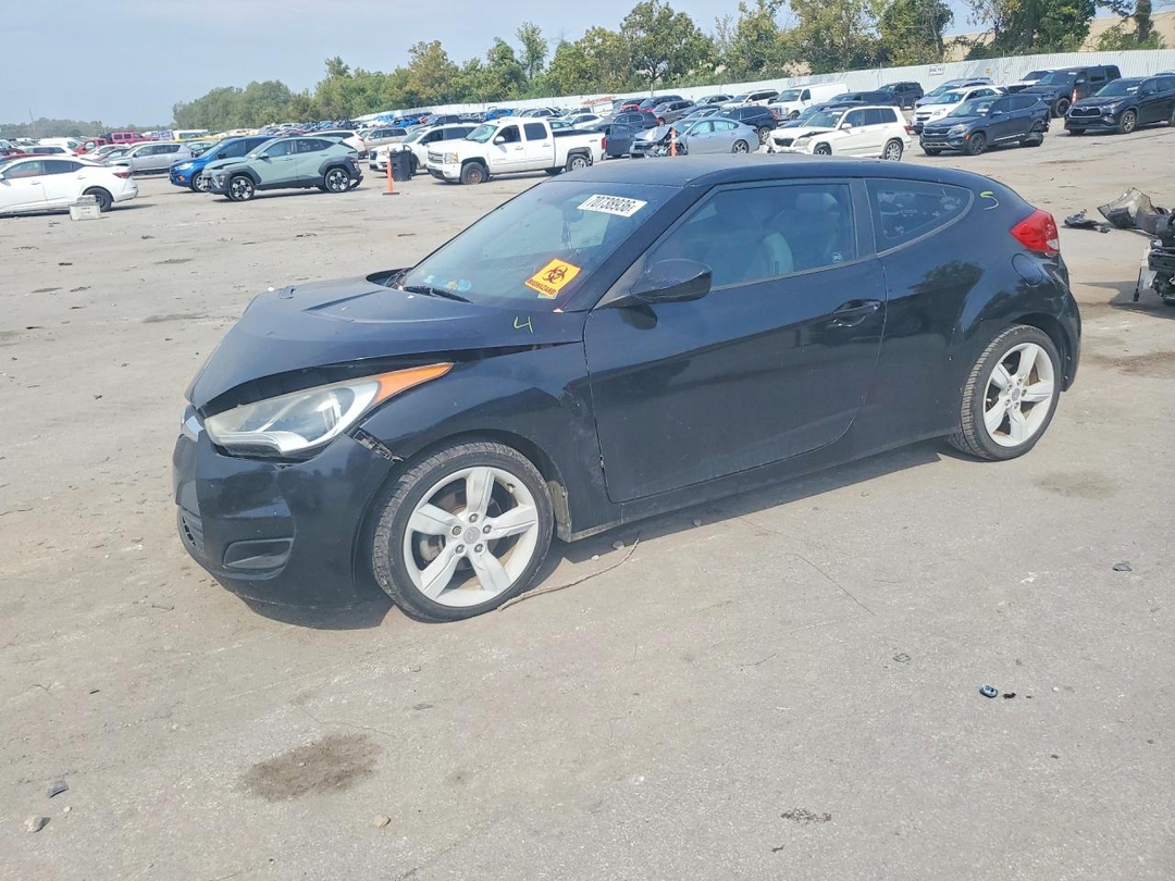 Вид 2014 HYUNDAI VELOSTER, угол 1