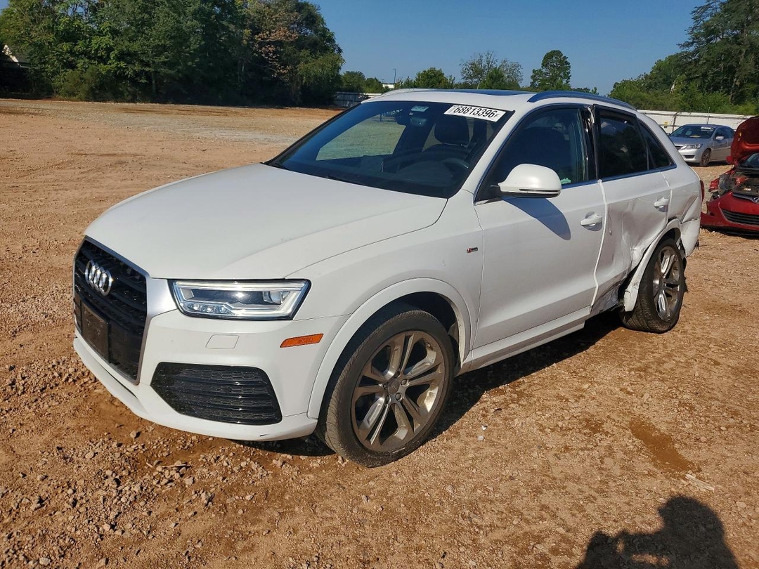 Vue de 2018 AUDI Q3 PREMIUM PLUS, angle 1